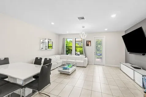 4824 Chantilly Road Lake Worth FL 33467