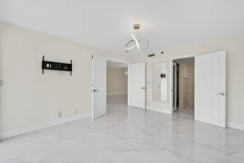 3901 S Flagler Drive West Palm Beach FL 33405