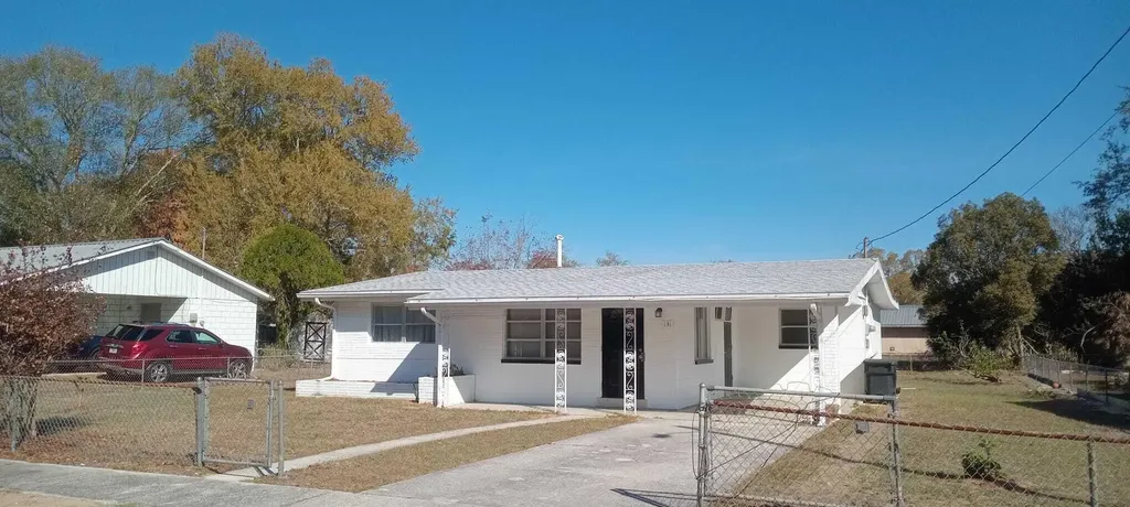 131 E Camphor Street Avon Park FL 33825