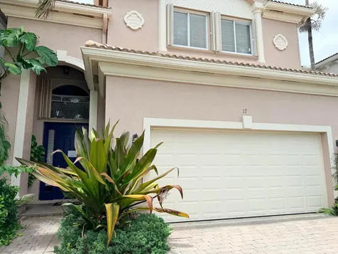 17 Country Lake Circle Boynton Beach FL 33436