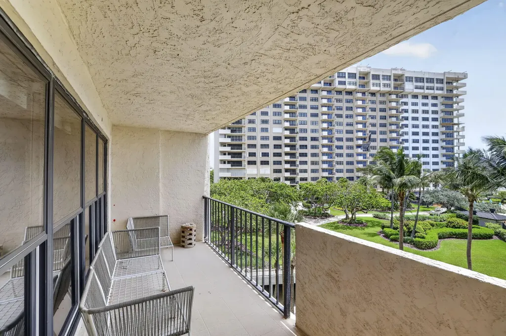 4900 N Ocean Boulevard Lauderdale By The Sea FL 33308