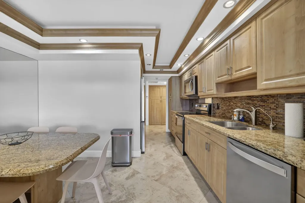 4900 N Ocean Boulevard Lauderdale By The Sea FL 33308
