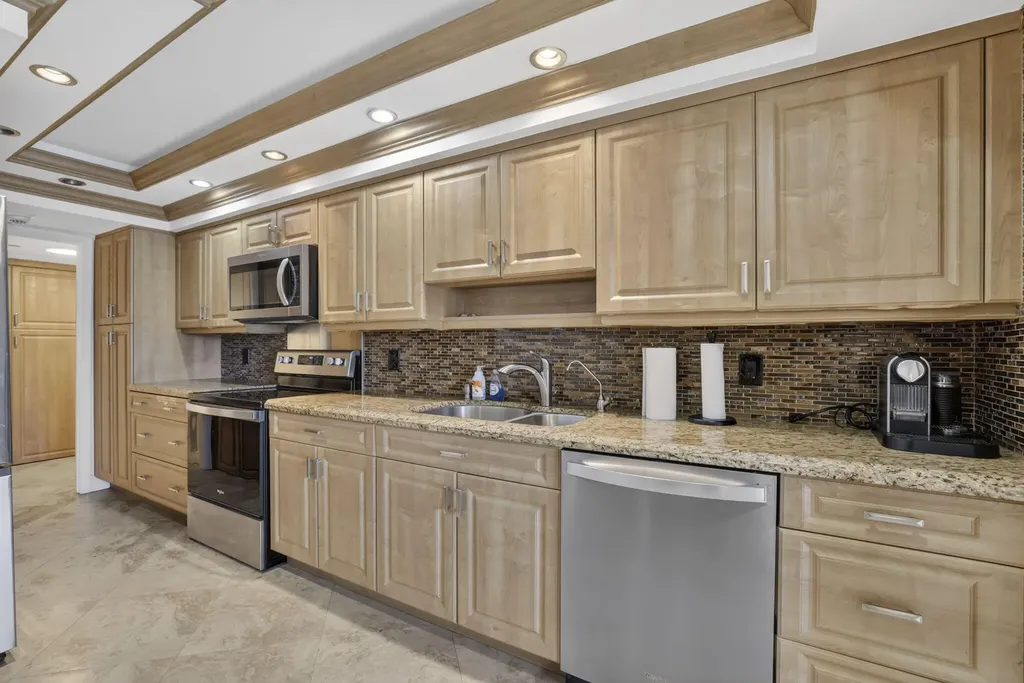 4900 N Ocean Boulevard Lauderdale By The Sea FL 33308