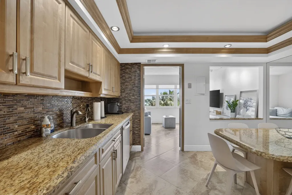 4900 N Ocean Boulevard Lauderdale By The Sea FL 33308