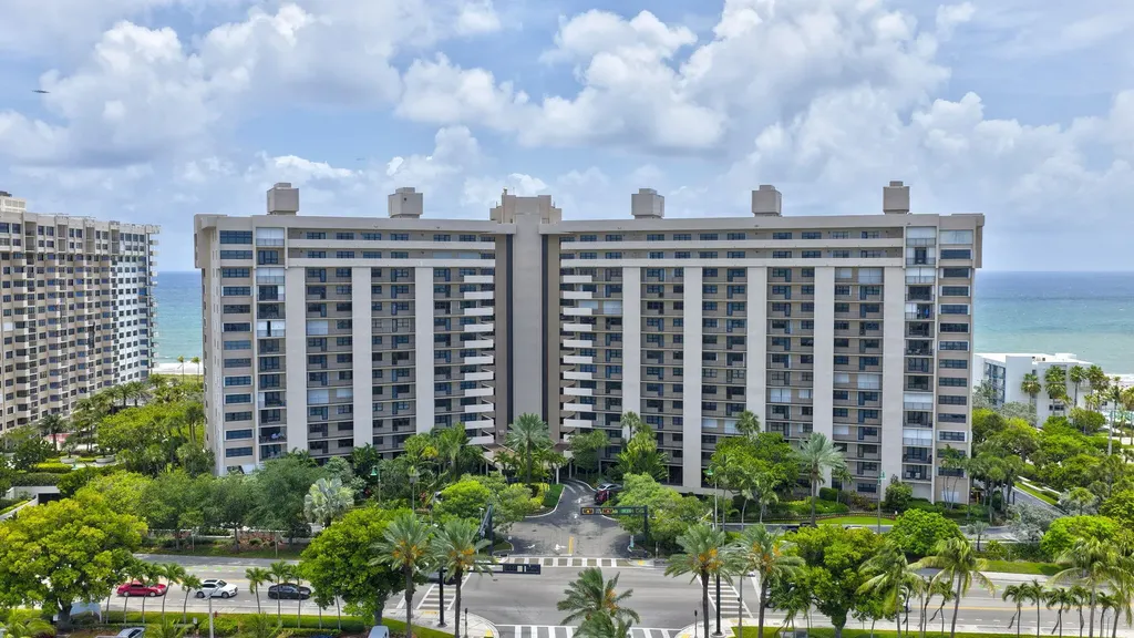 4900 N Ocean Boulevard Lauderdale By The Sea FL 33308