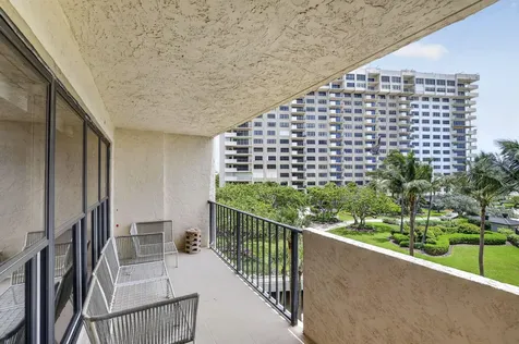 4900 N Ocean Boulevard Lauderdale By The Sea FL 33308