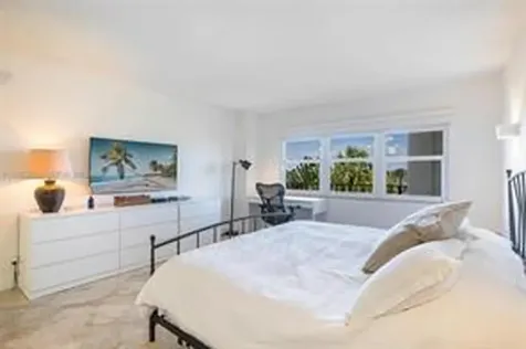 4900 N Ocean Boulevard Lauderdale By The Sea FL 33308