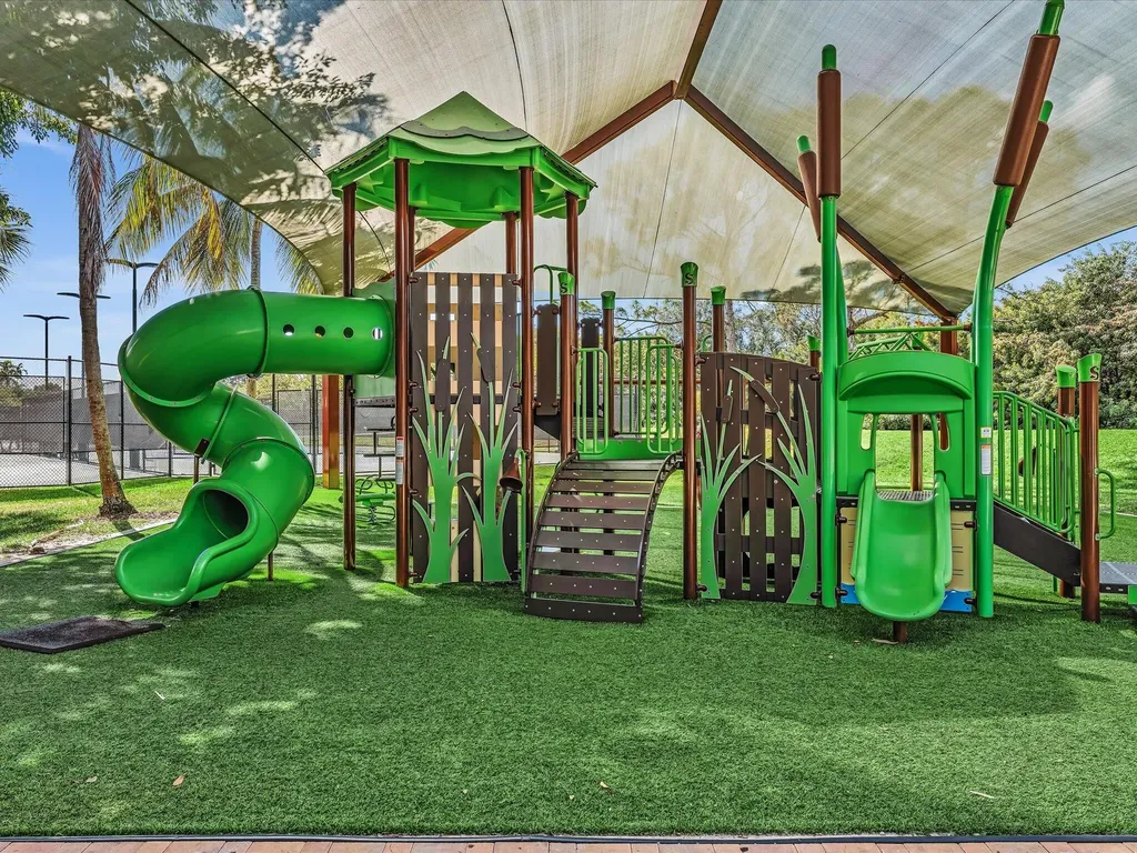 8025 NW 127th Lane Parkland FL 33076