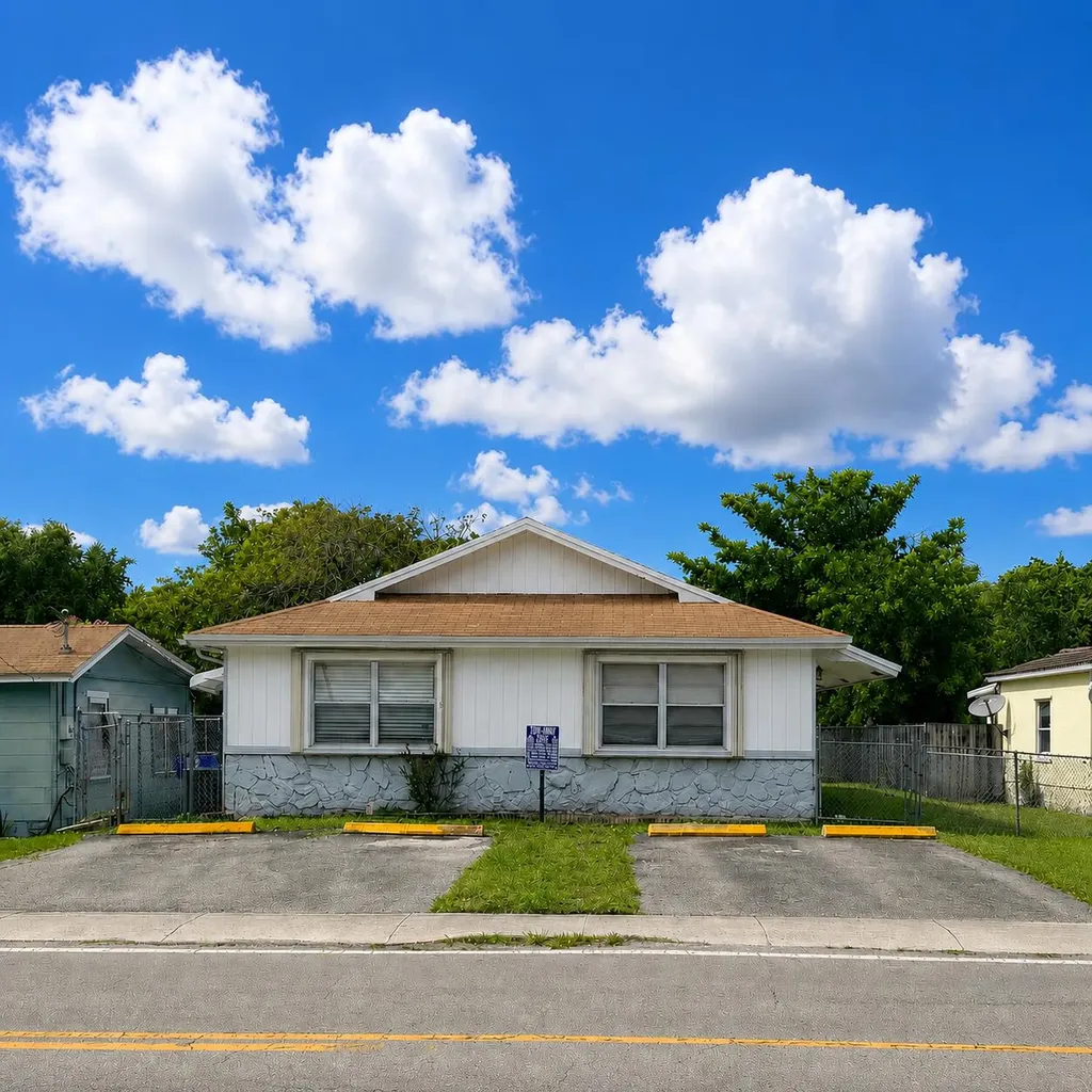 2419-2421 Johnson Street Hollywood FL 33020