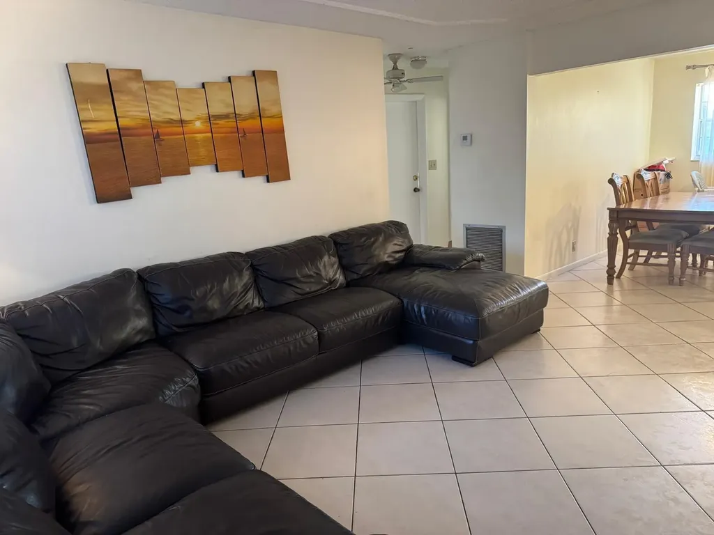 2419-2421 Johnson Street Hollywood FL 33020
