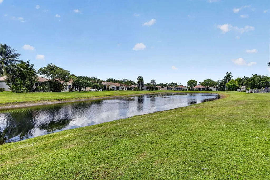 12530 Vía Valenza Boynton Beach FL 33436