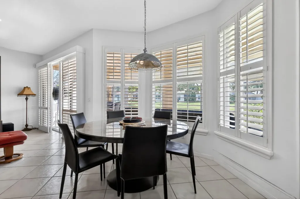12530 Vía Valenza Boynton Beach FL 33436