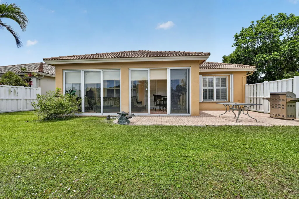 12530 Vía Valenza Boynton Beach FL 33436