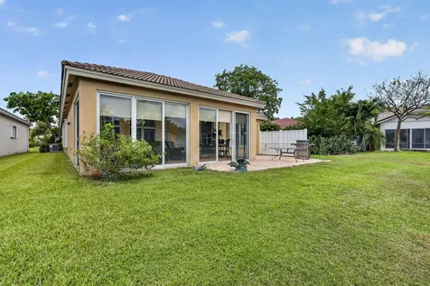 12530 Vía Valenza Boynton Beach FL 33436