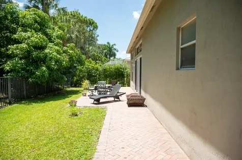 10122 Oak Meadow Lane Lake Worth FL 33449