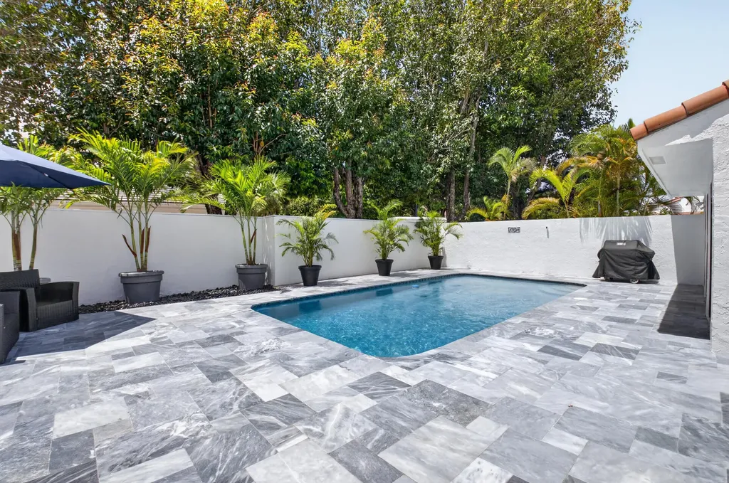 7374 Woodmont Court Boca Raton FL 33434