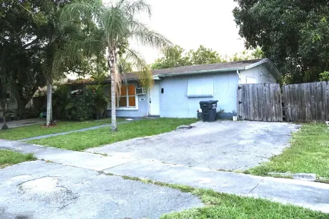 1920 N 65th Way Hollywood FL 33024