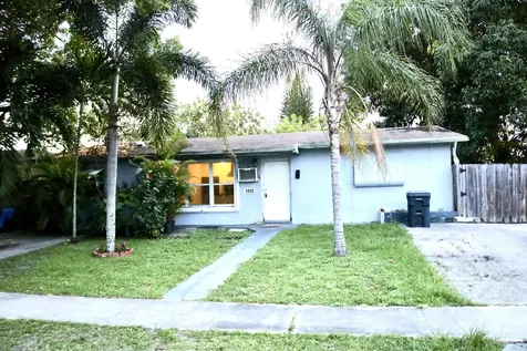 1920 N 65th Way Hollywood FL 33024