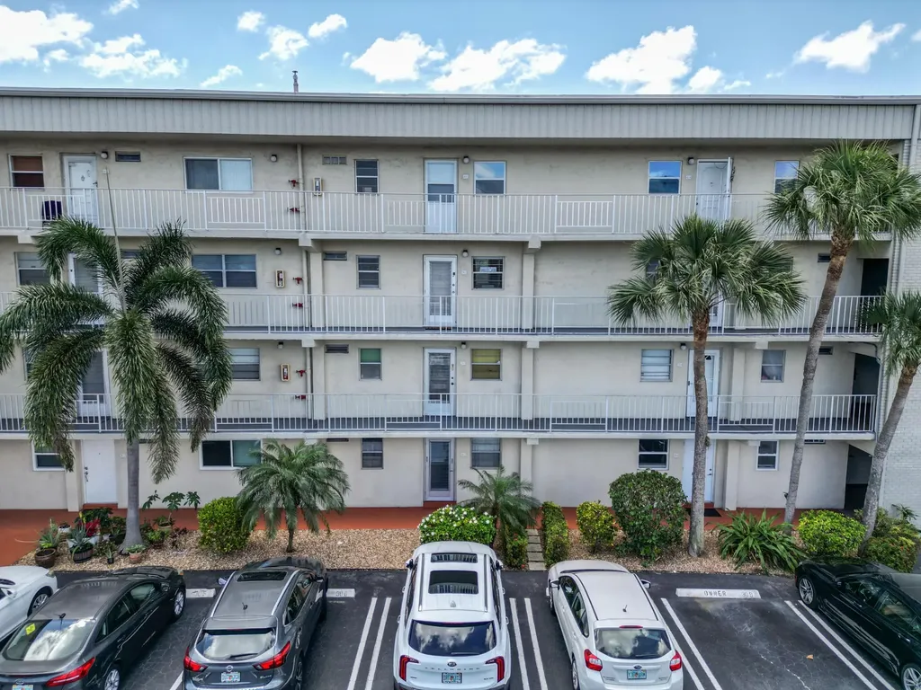 130 NE 26th Avenue Boynton Beach FL 33435