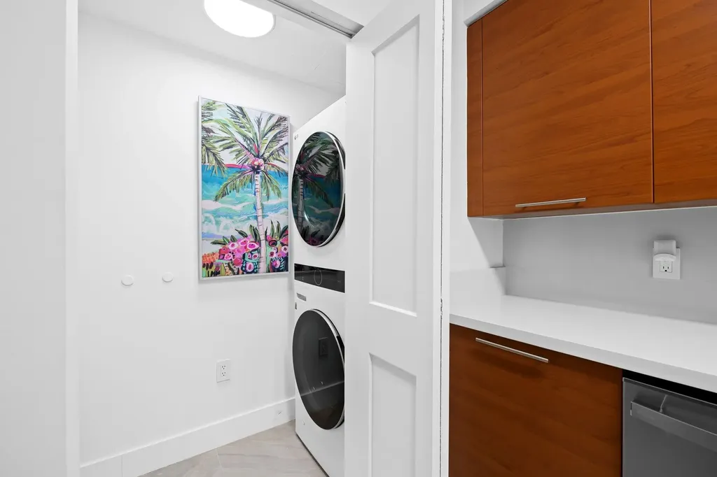 350 SE 2nd Street Fort Lauderdale FL 33301