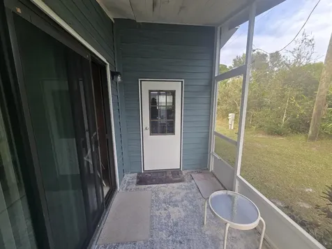 47 Flores Del Norte Fort Pierce FL 34951