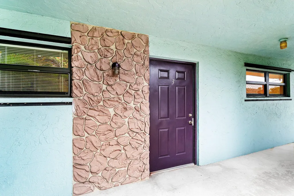 626 N Federal Highway Lake Worth Beach FL 33460