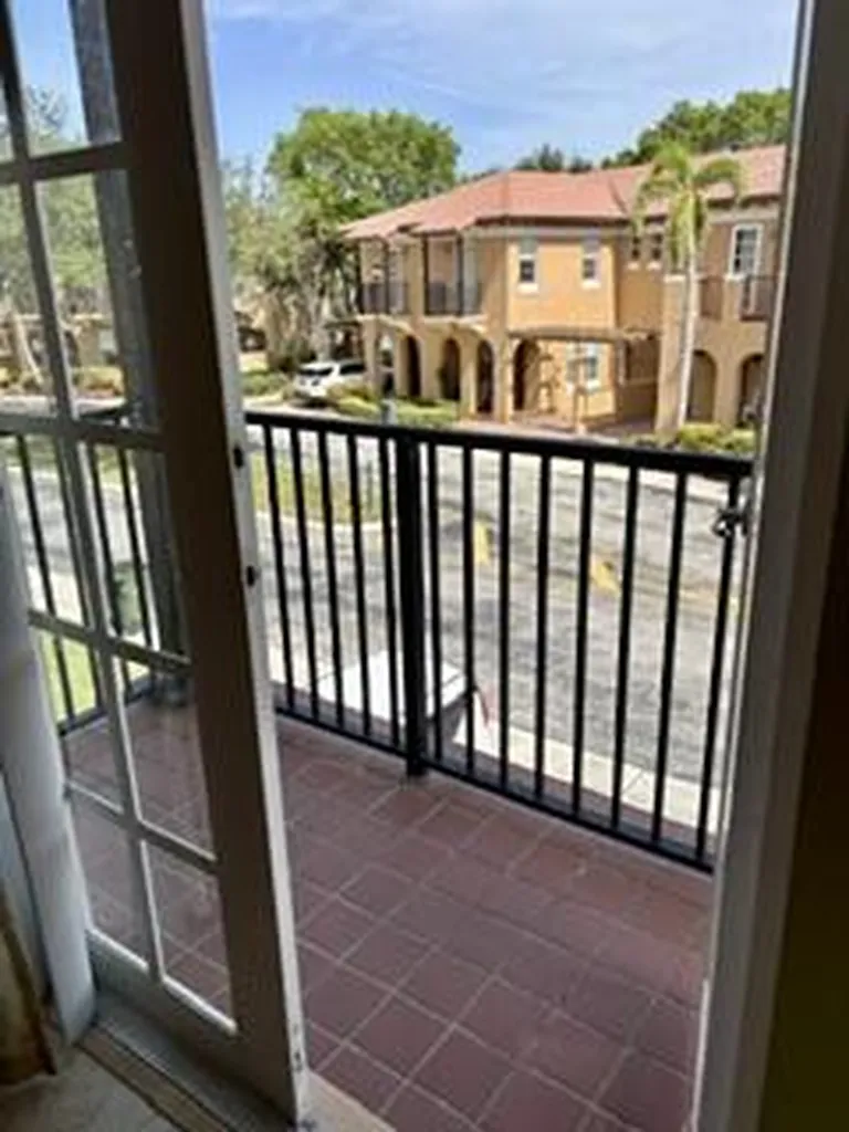 6898 Julia Gardens Drive Coconut Creek FL 33073