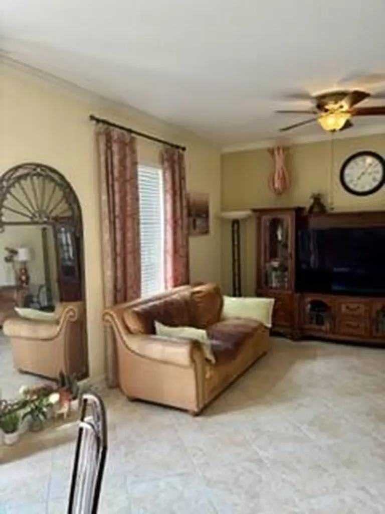 6898 Julia Gardens Drive Coconut Creek FL 33073