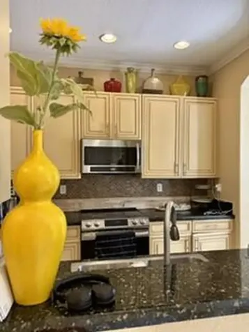 6898 Julia Gardens Drive Coconut Creek FL 33073