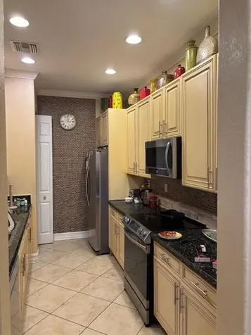 6898 Julia Gardens Drive Coconut Creek FL 33073