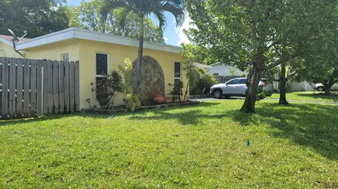 2590 NW 98th Avenue Sunrise FL 33322