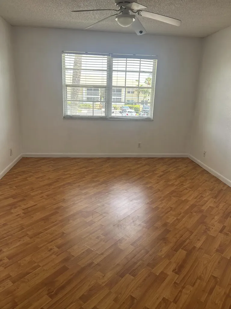 1537 SE Royal Green Circle SE Port St Lucie FL 34952