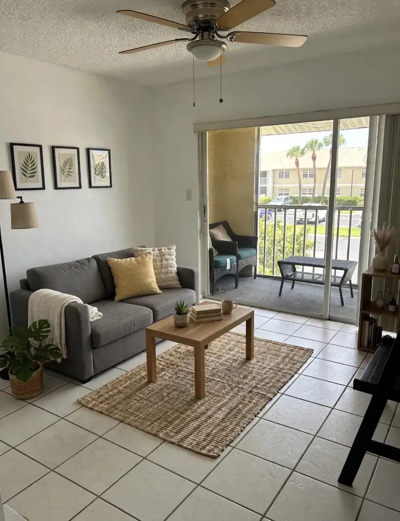 1537 SE Royal Green Circle SE Port St Lucie FL 34952