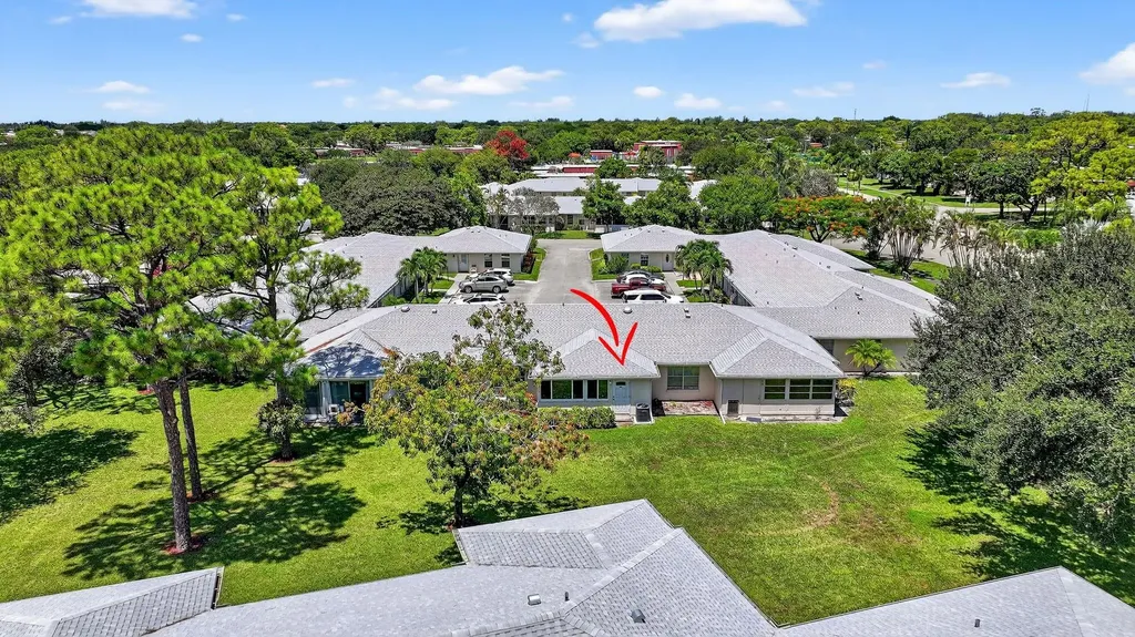 448 Franconia Circle Lake Worth FL 33467