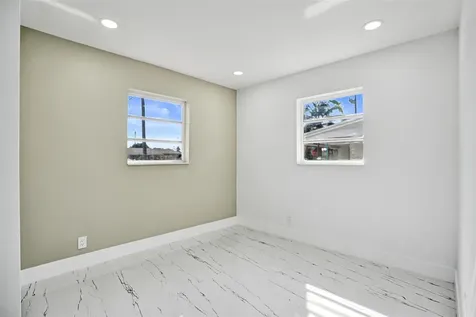 1437 SW 1st Avenue Deerfield Beach FL 33441