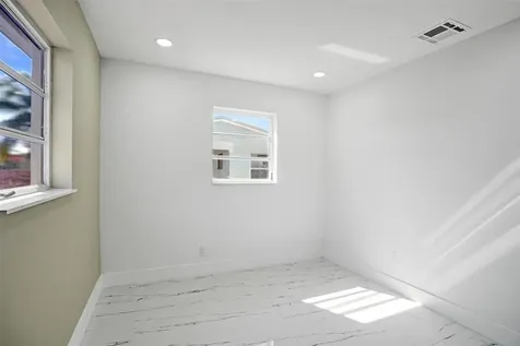 1437 SW 1st Avenue Deerfield Beach FL 33441
