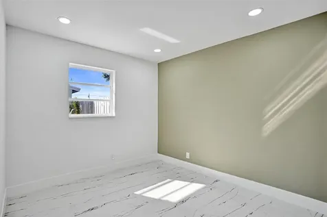 1437 SW 1st Avenue Deerfield Beach FL 33441