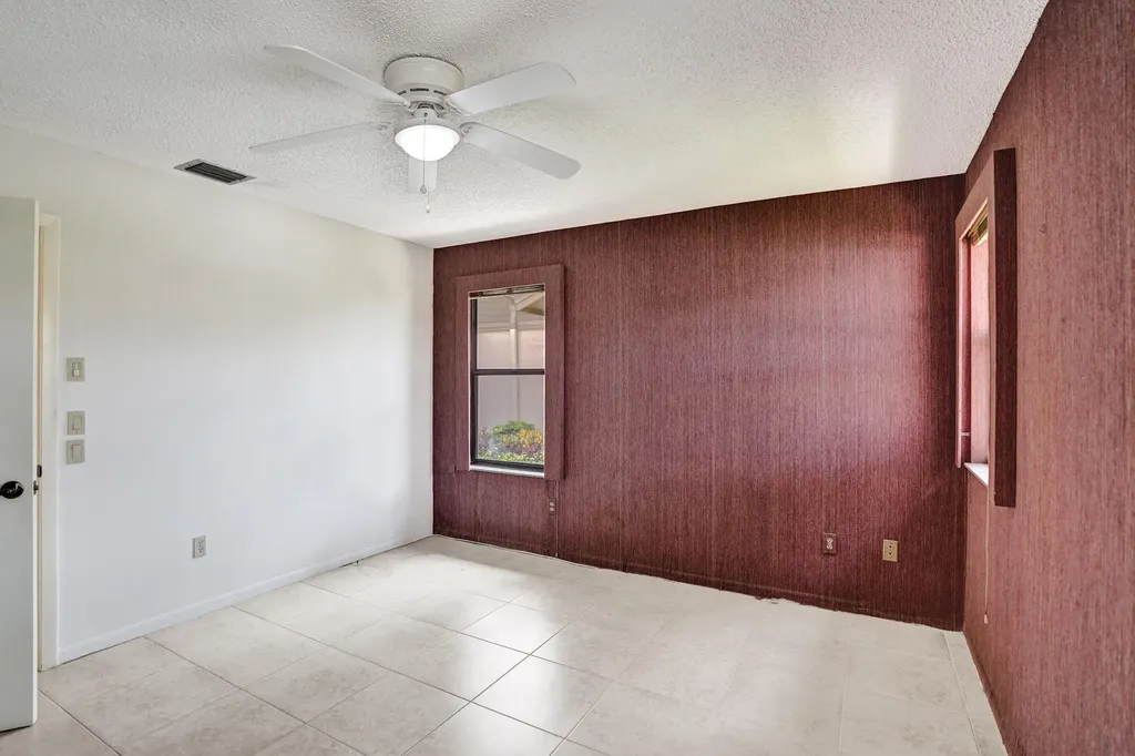 2395 NW 15th Street Delray Beach FL 33445