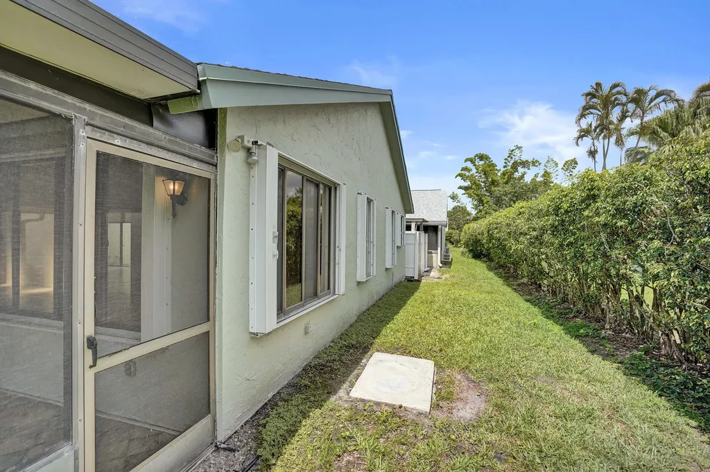 2395 NW 15th Street Delray Beach FL 33445
