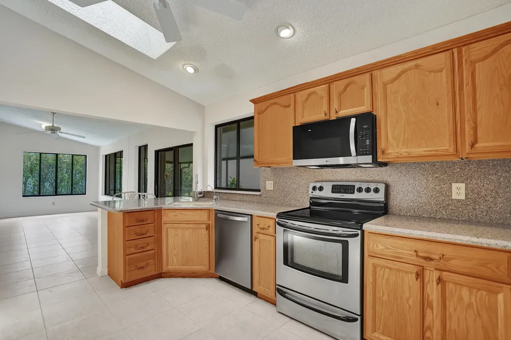 2395 NW 15th Street Delray Beach FL 33445