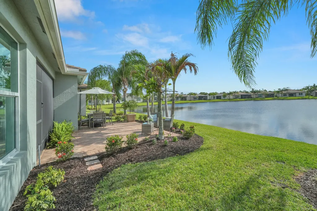 11772 SW Hawthorne Hill Road Port St Lucie FL 34987