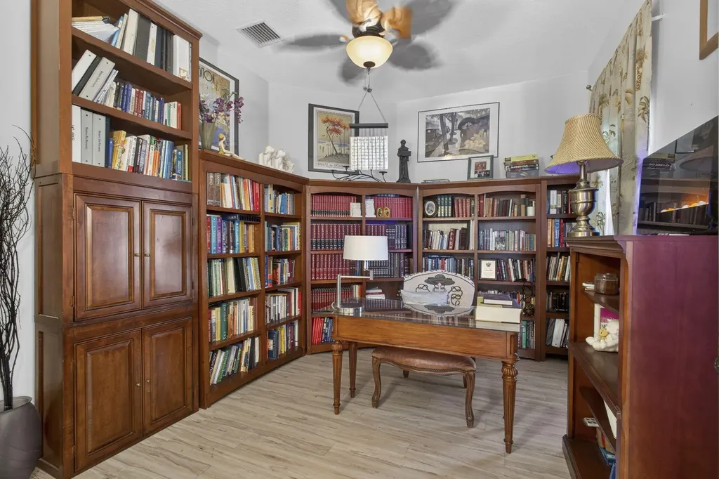 17070 N 90th Street N The Acreage FL 33470