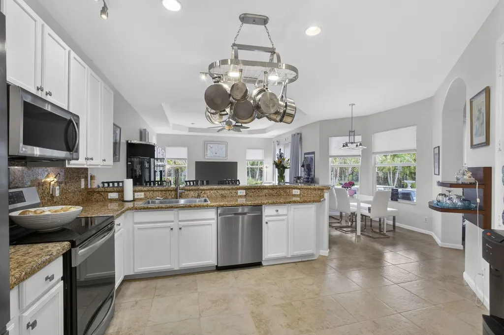 17070 N 90th Street N The Acreage FL 33470