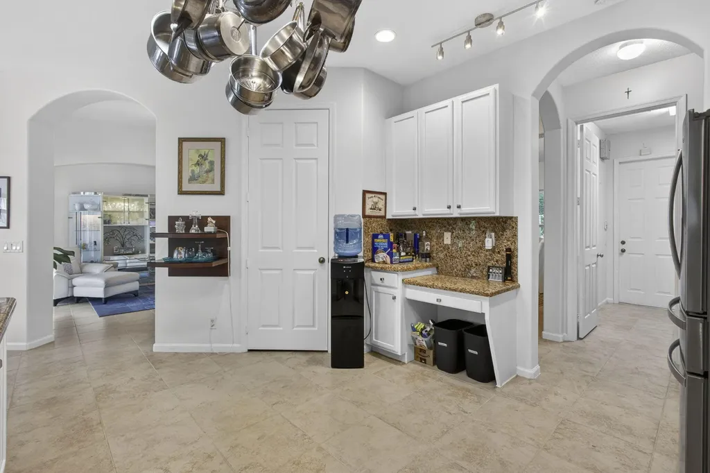 17070 N 90th Street N The Acreage FL 33470