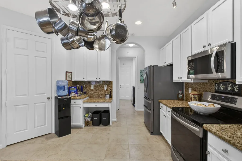 17070 N 90th Street N The Acreage FL 33470
