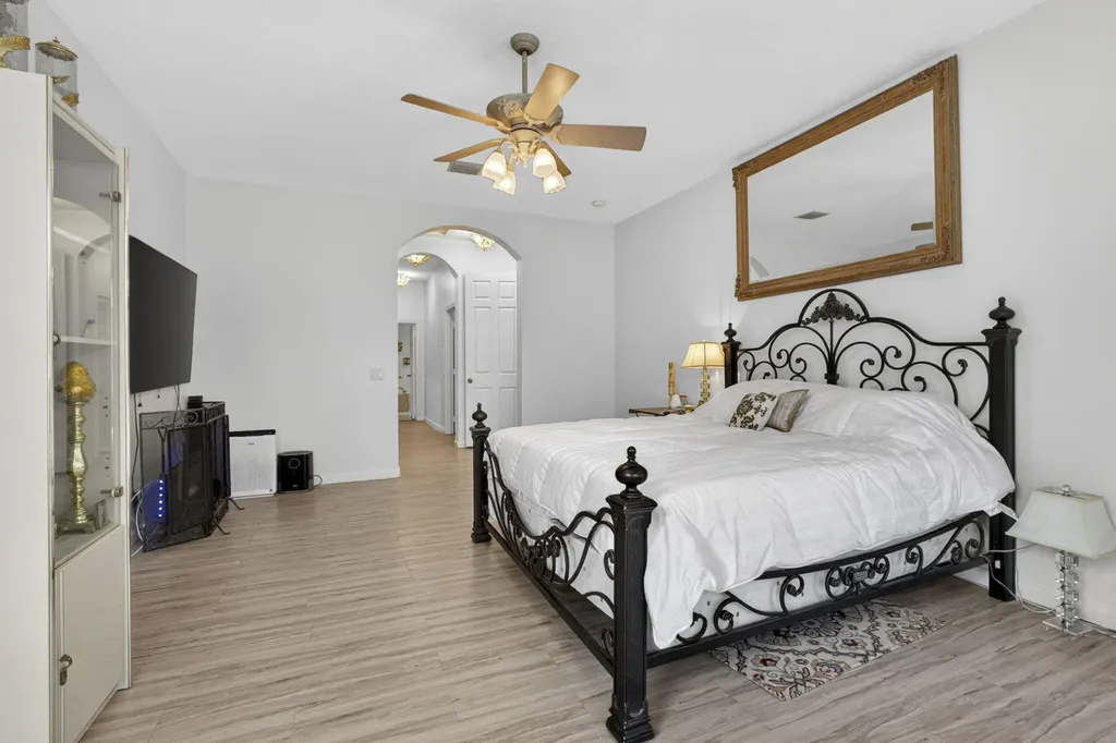 17070 N 90th Street N The Acreage FL 33470
