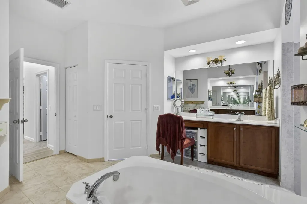 17070 N 90th Street N The Acreage FL 33470