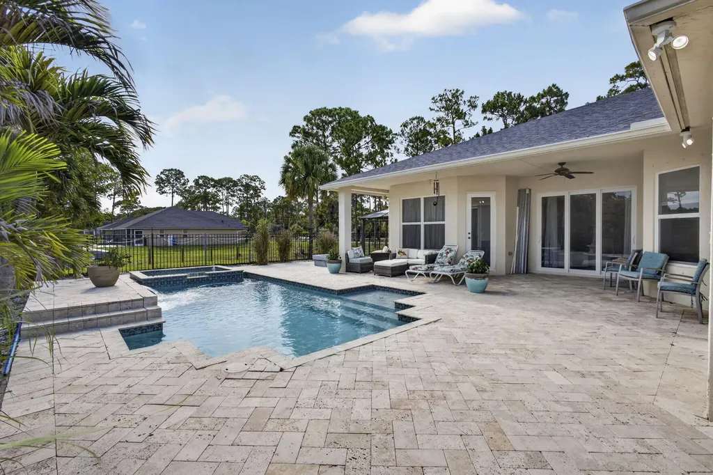 17070 N 90th Street N The Acreage FL 33470