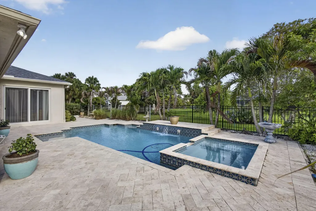 17070 N 90th Street N The Acreage FL 33470