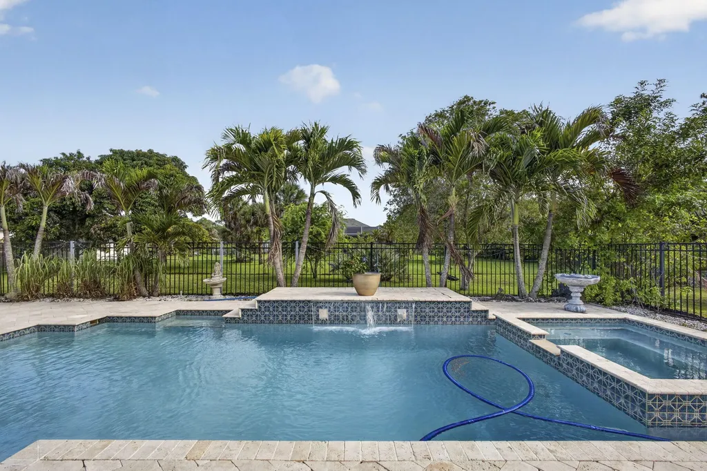 17070 N 90th Street N The Acreage FL 33470